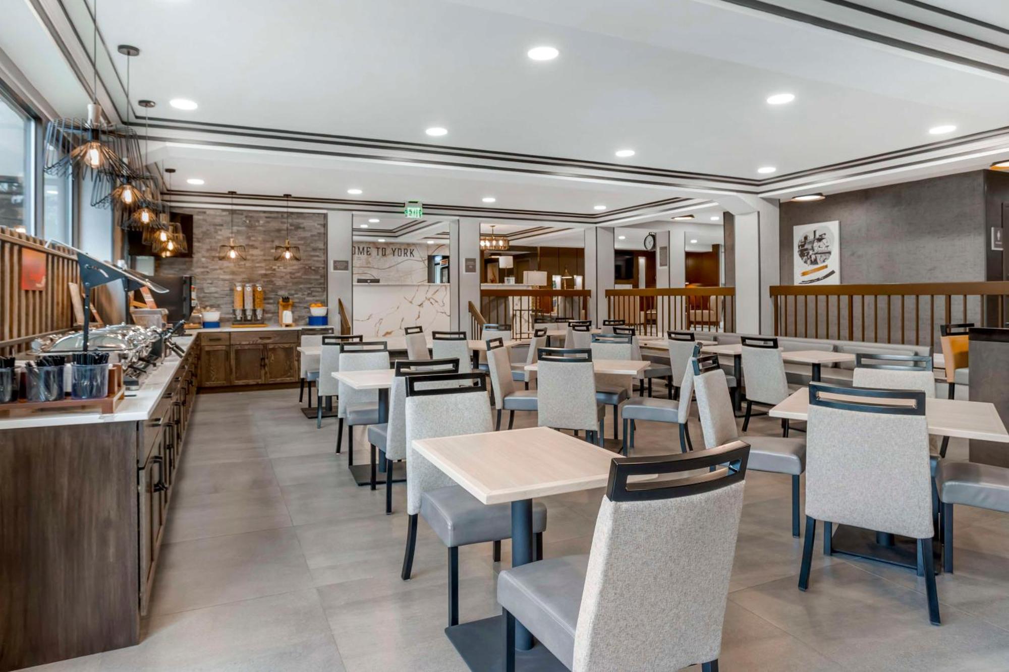 Best Western Plus Heritage Rail Inn & Suites York Zewnętrze zdjęcie