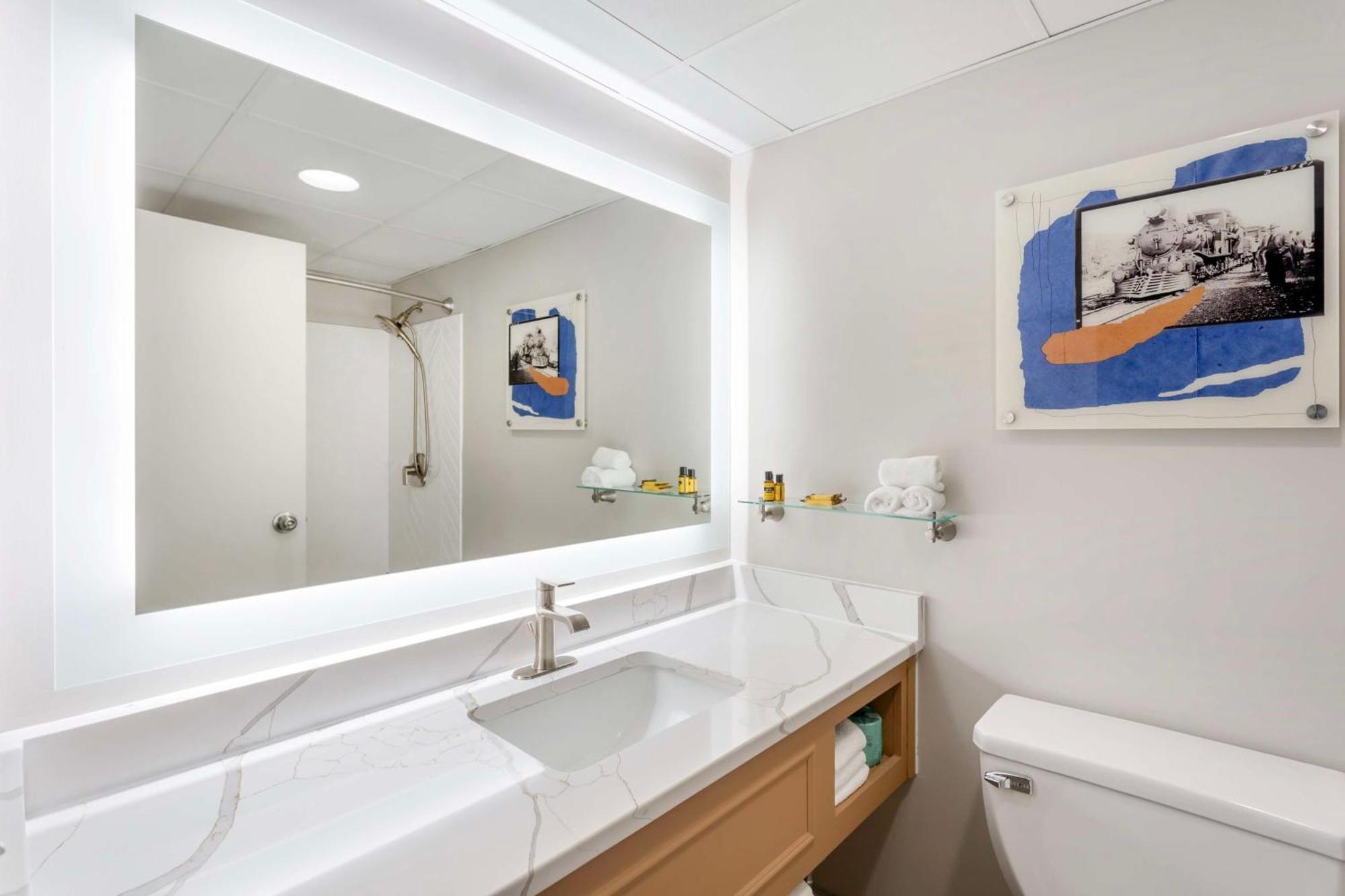 Best Western Plus Heritage Rail Inn & Suites York Zewnętrze zdjęcie