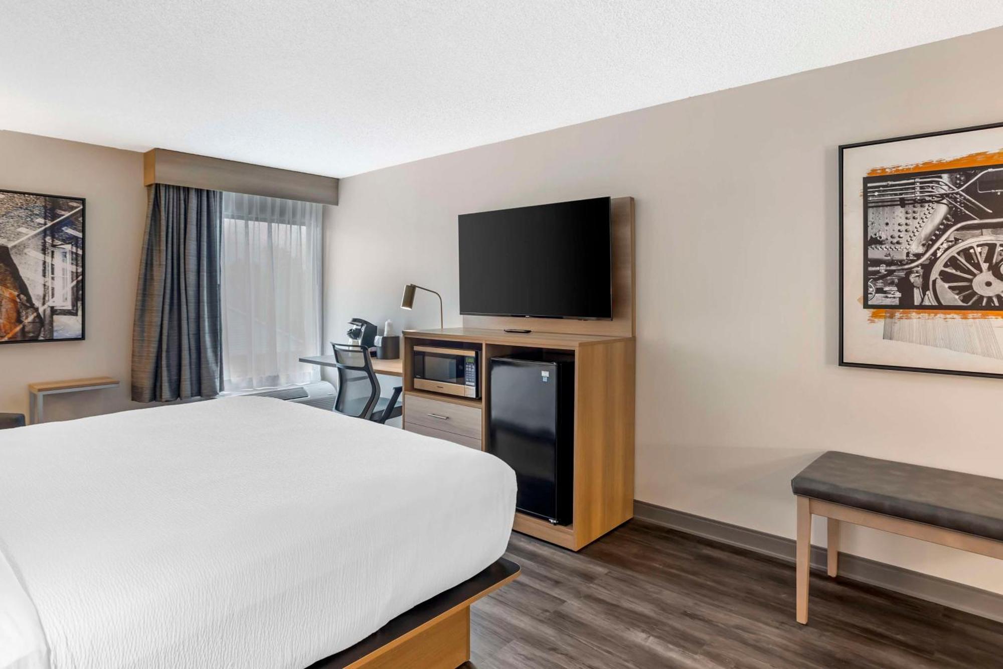 Best Western Plus Heritage Rail Inn & Suites York Zewnętrze zdjęcie