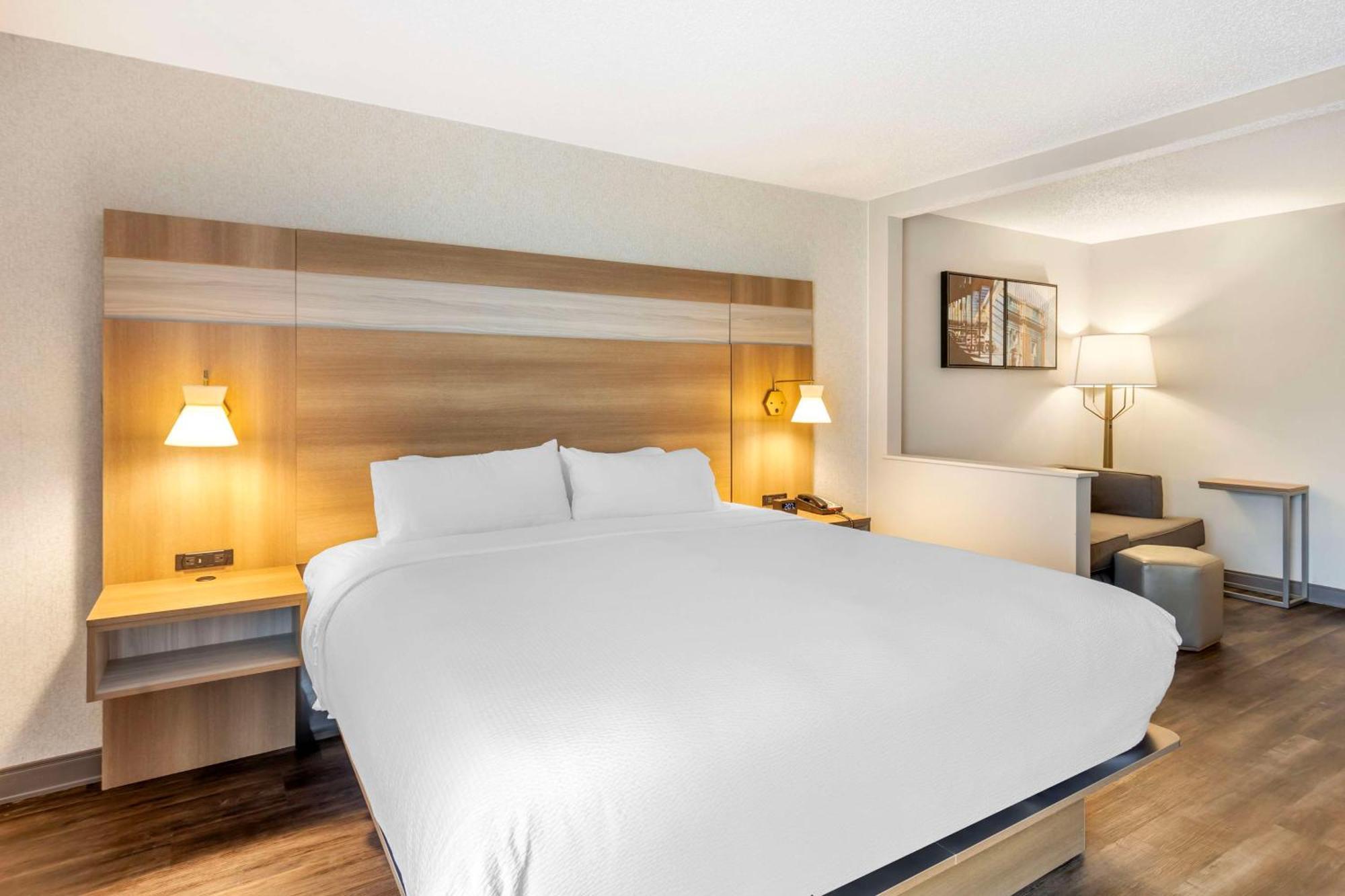Best Western Plus Heritage Rail Inn & Suites York Zewnętrze zdjęcie