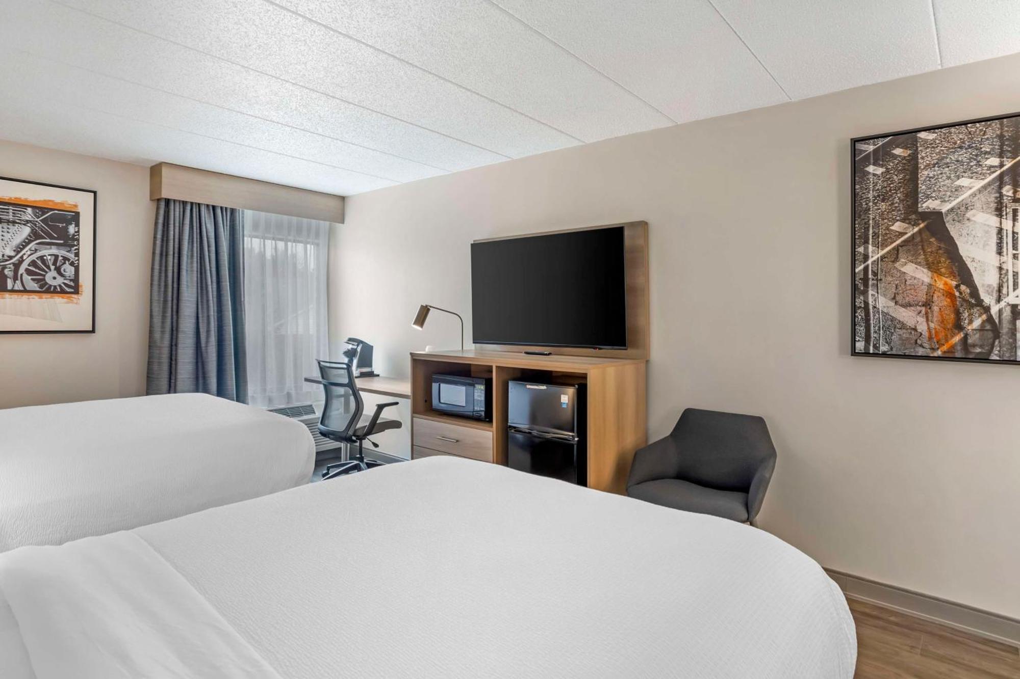 Best Western Plus Heritage Rail Inn & Suites York Zewnętrze zdjęcie