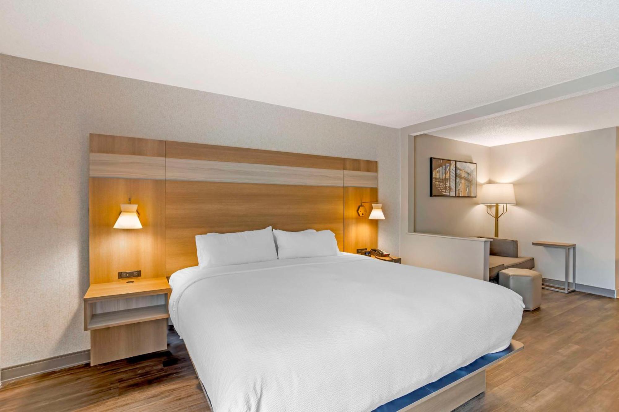 Best Western Plus Heritage Rail Inn & Suites York Zewnętrze zdjęcie