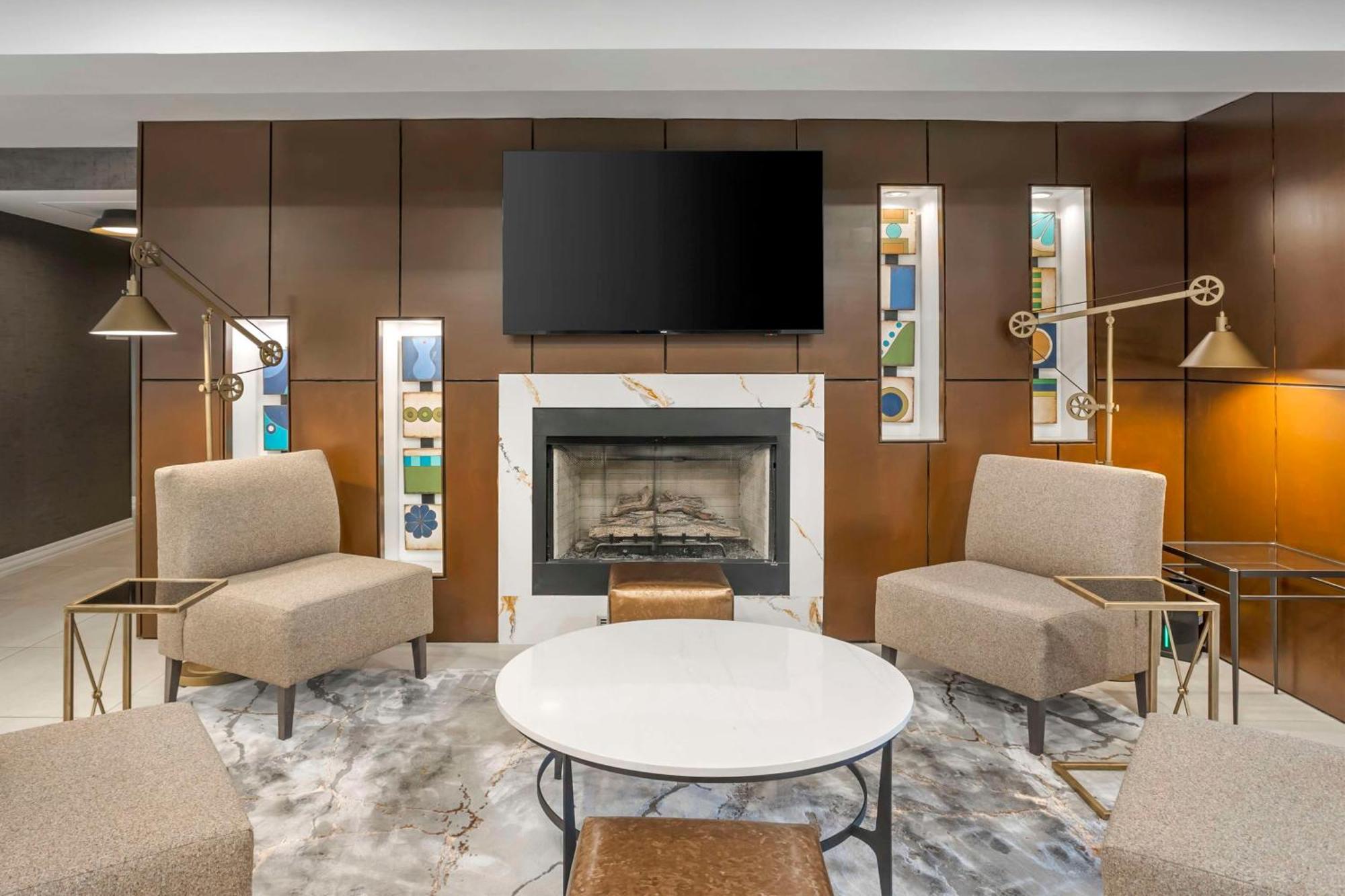 Best Western Plus Heritage Rail Inn & Suites York Zewnętrze zdjęcie
