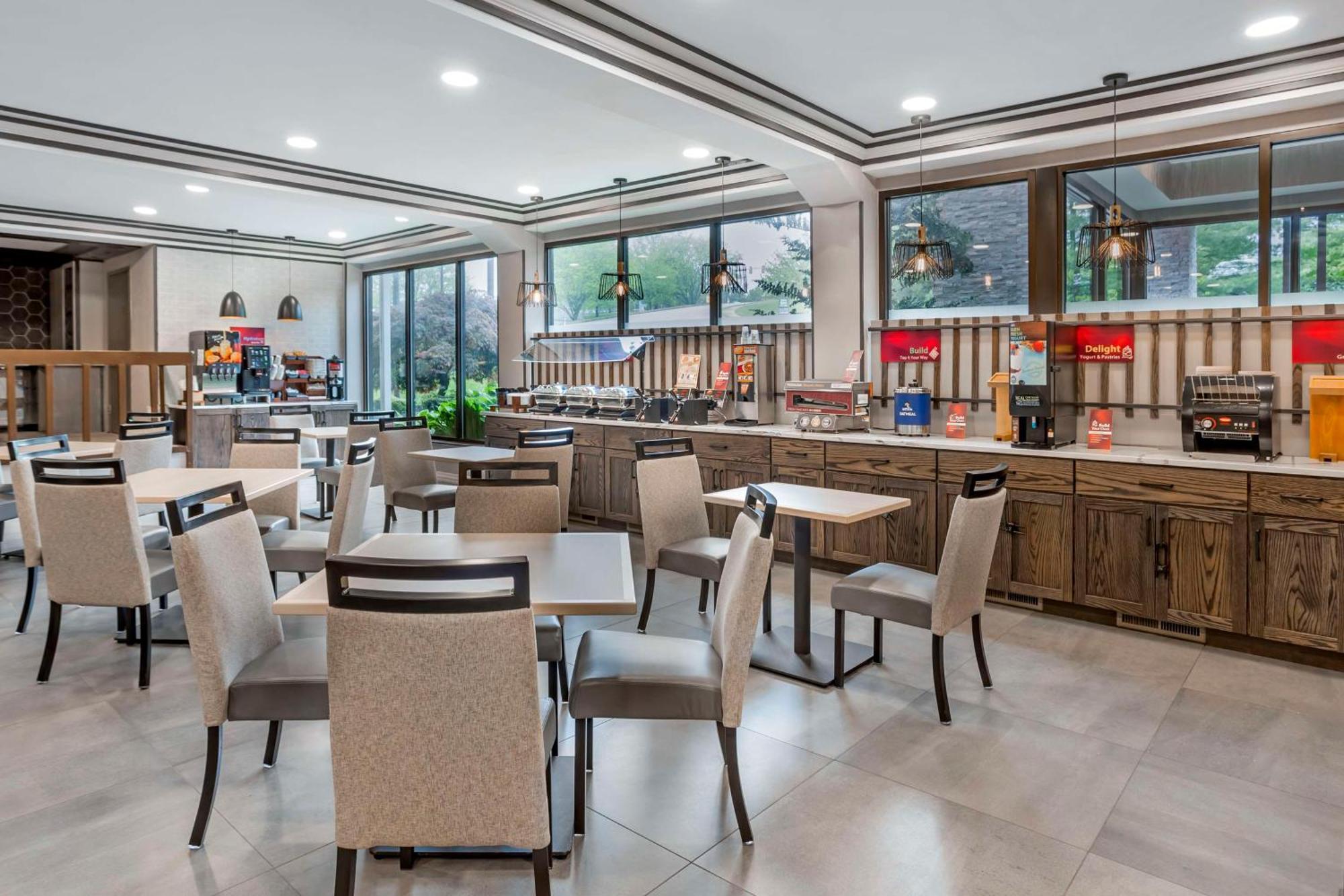Best Western Plus Heritage Rail Inn & Suites York Zewnętrze zdjęcie